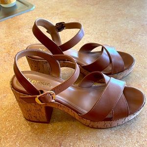 Kensie light brown, cork bottom, chunky heeled sandals 8M